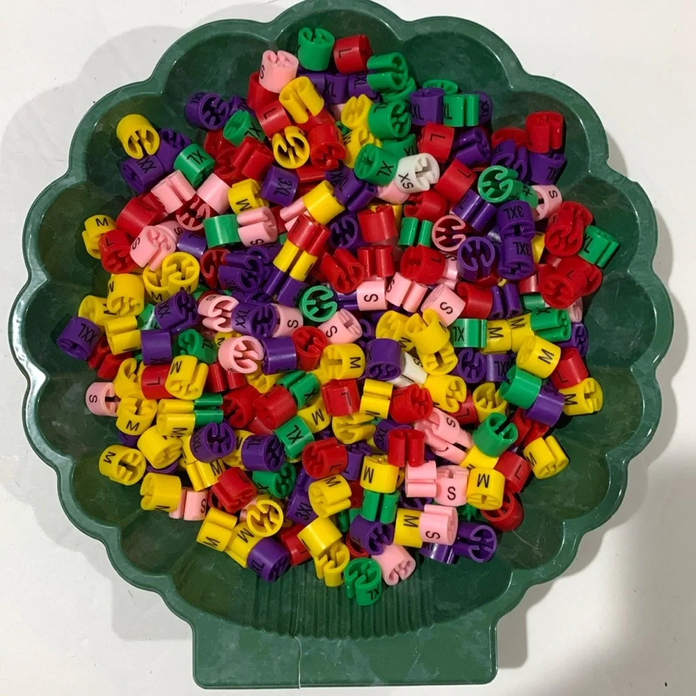 Hanger size markers